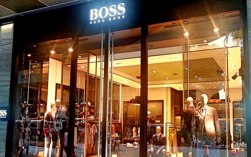 Hugo Boss SG Store – 10 Locations in Singapore.