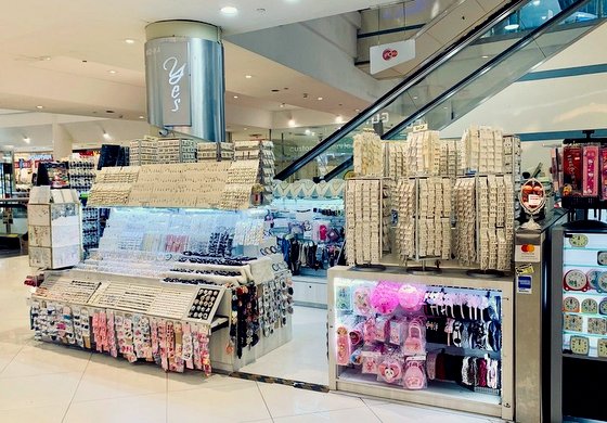 YES Accessories – Korean Accessories in Singapore.